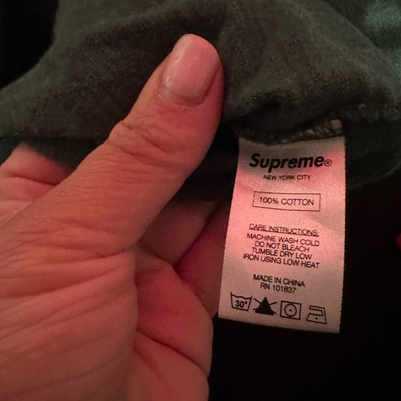 Supreme Green and Red Short Sleeve Tee - Picture 4 of 4